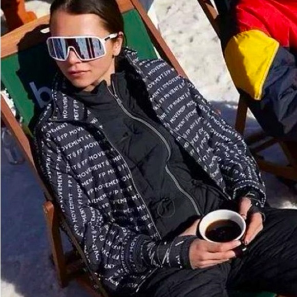 Free People Pippa Packable Puffer Logo Quilted Sm Black Ski Water Resistant Coat - Picture 6 of 6